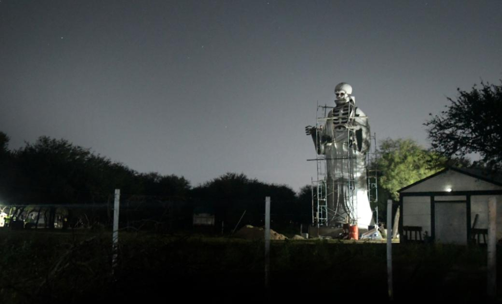 Investigan la extraña muerte del santiagueño que levantó una estatua de San La Muerte